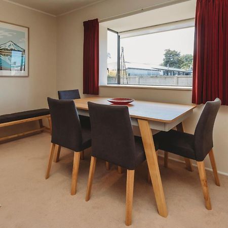 The Gilbert Getaway - Centrally Located Townhouse New Plymouth Dış mekan fotoğraf